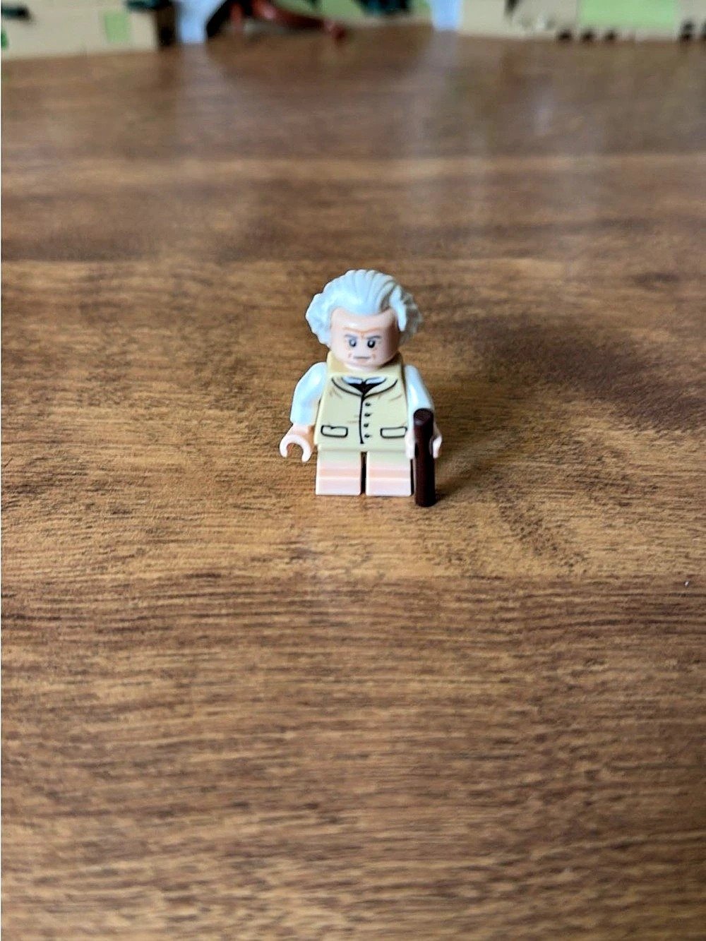 Bilbo Baggins - official Lego Minifig